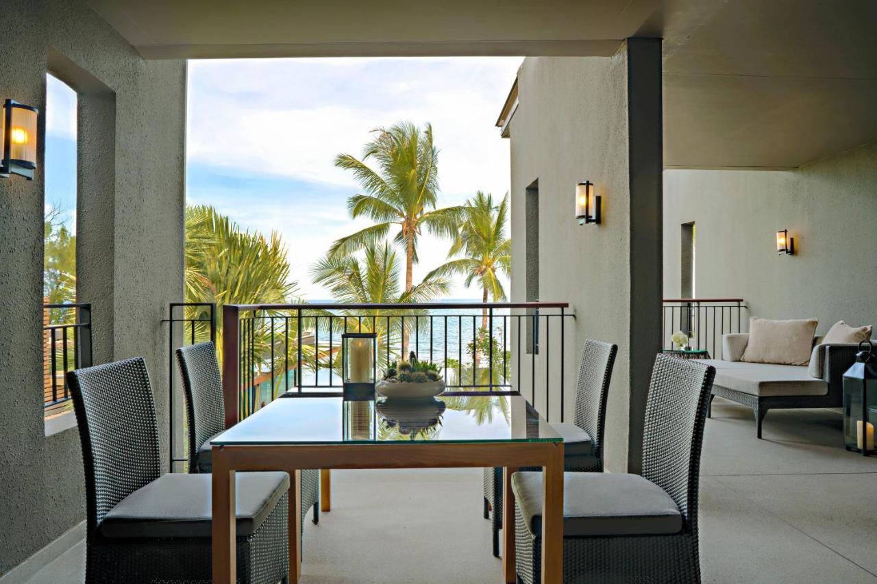Hua Hin Marriott Resort And Spa Екстер'єр фото A view of the ocean from a suite at the Four Seasons Resort Maui
