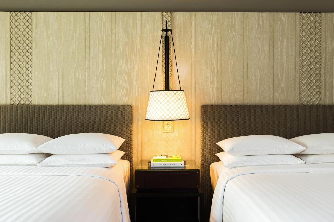 Hua Hin Marriott Resort And Spa Екстер'єр фото A guest room at the hotel