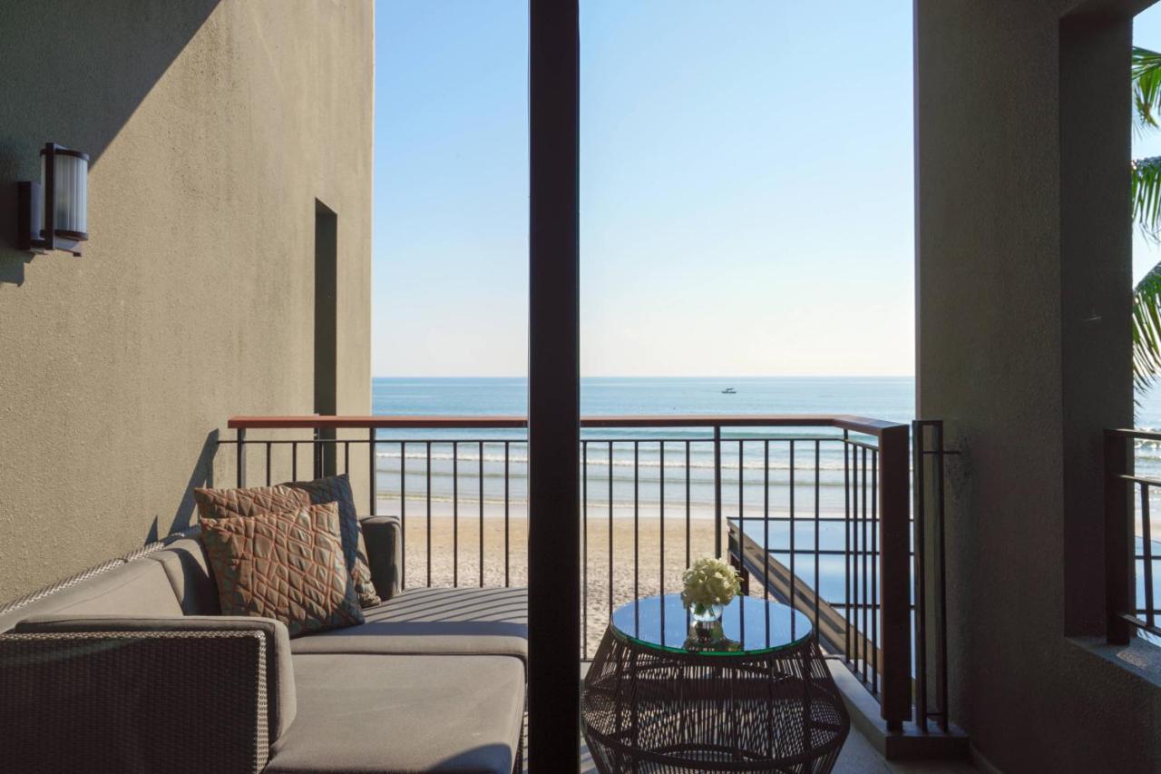Hua Hin Marriott Resort And Spa Екстер'єр фото View from a suite at the Shoreham Hotel