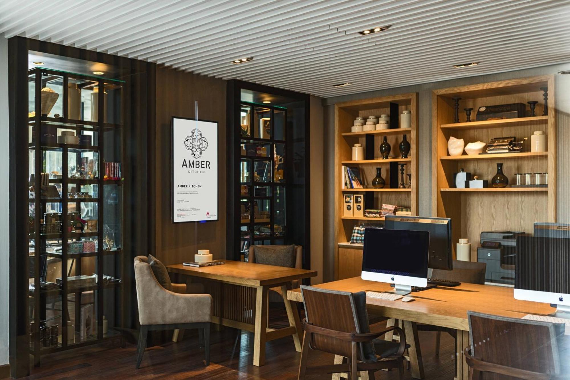 Hua Hin Marriott Resort And Spa Екстер'єр фото The library at the hotel