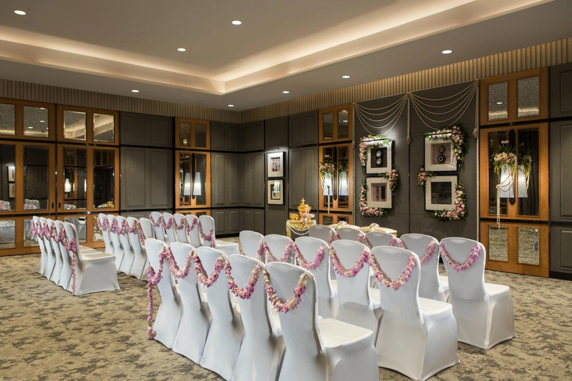 Hua Hin Marriott Resort And Spa Екстер'єр фото The Wedding Chapel