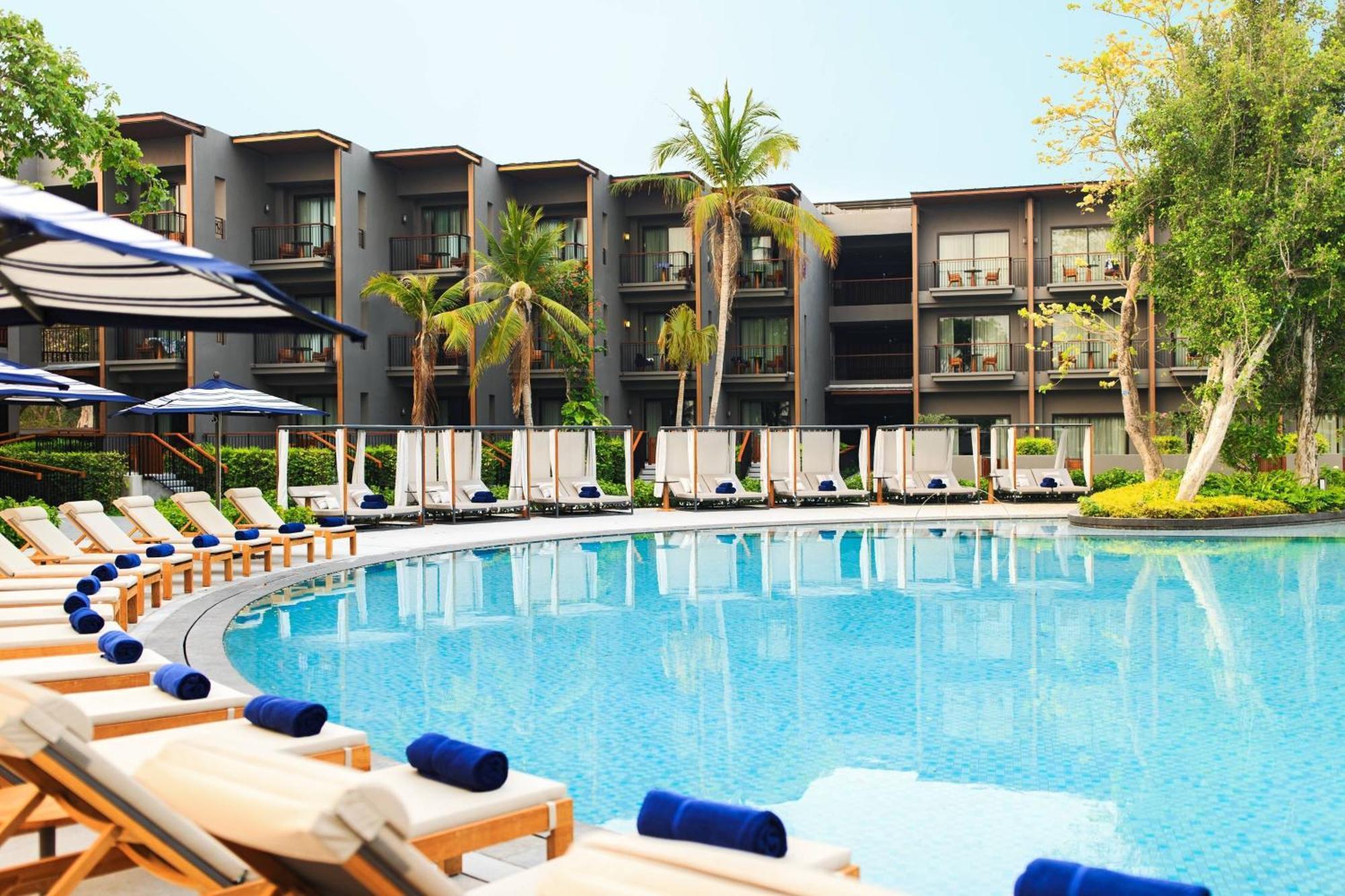 Hua Hin Marriott Resort And Spa Екстер'єр фото The pool at the hotel