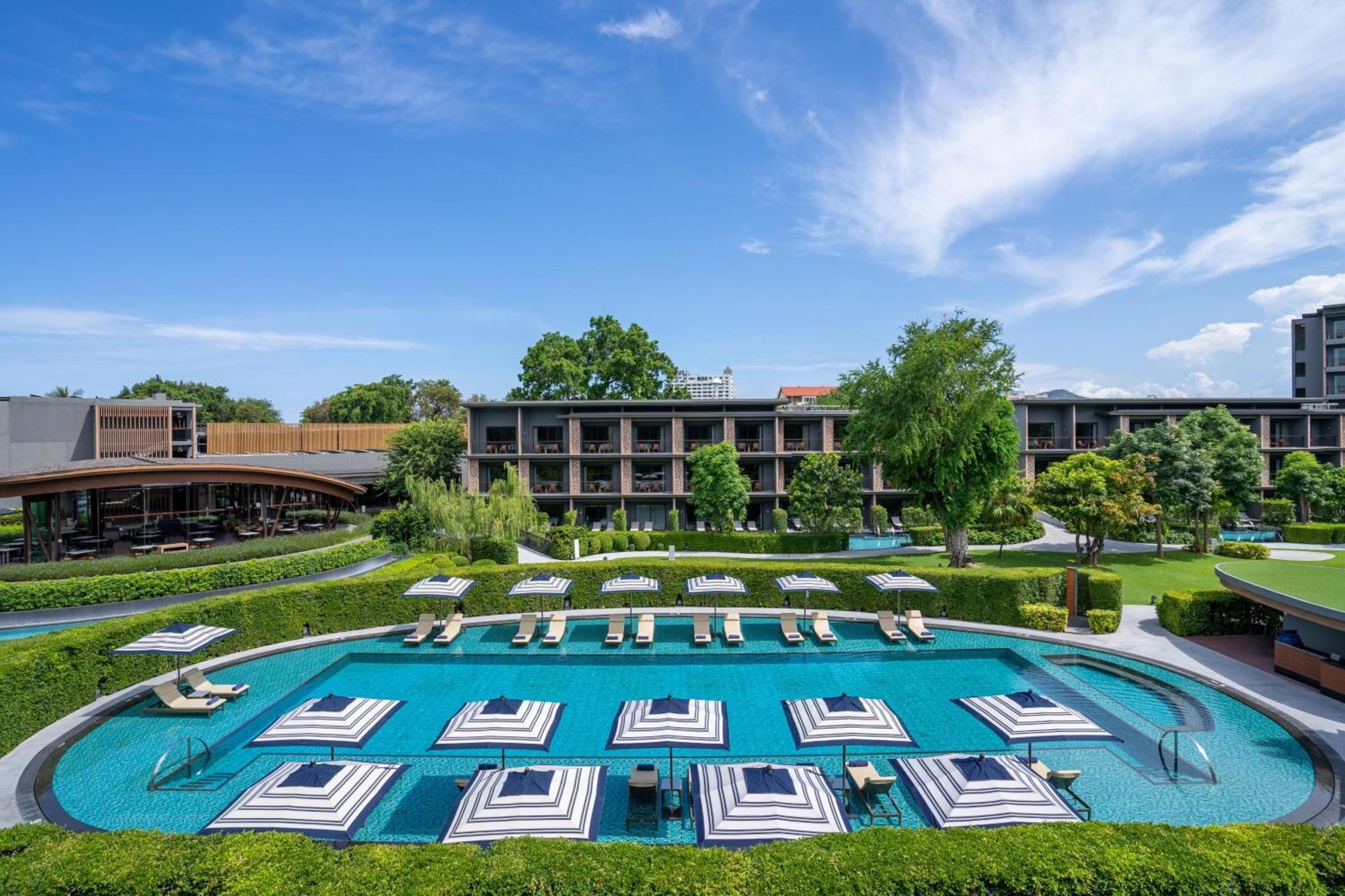 Hua Hin Marriott Resort And Spa Екстер'єр фото The Royal Pool at The Royal
